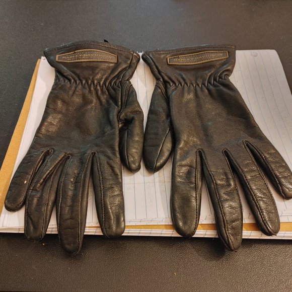 Harley-Davidson Accessories - Harley-Davidson women's medium leather riding gloves (G3)